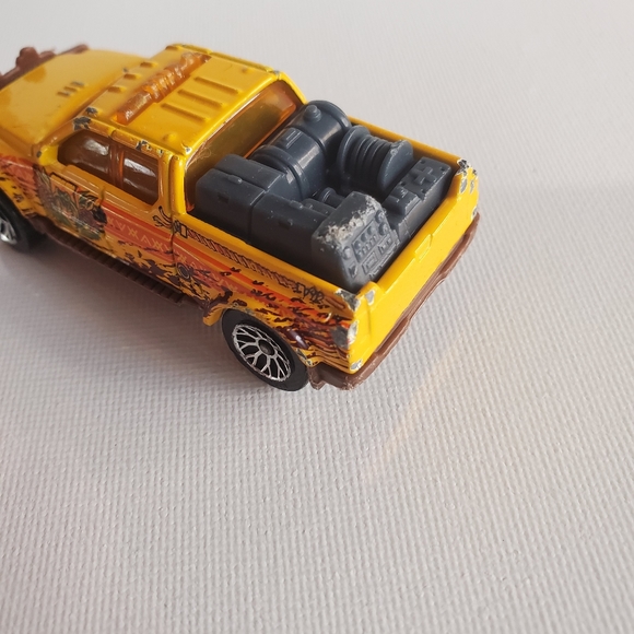 Vintage 2002 "Emergency Rescue 4x4" Matchbox Toy Car - Picture 4 of 7